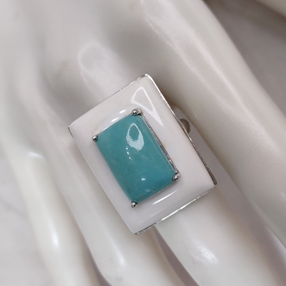 Jewelry - Contemporary Turquoise/White Agate Gemstone Ring